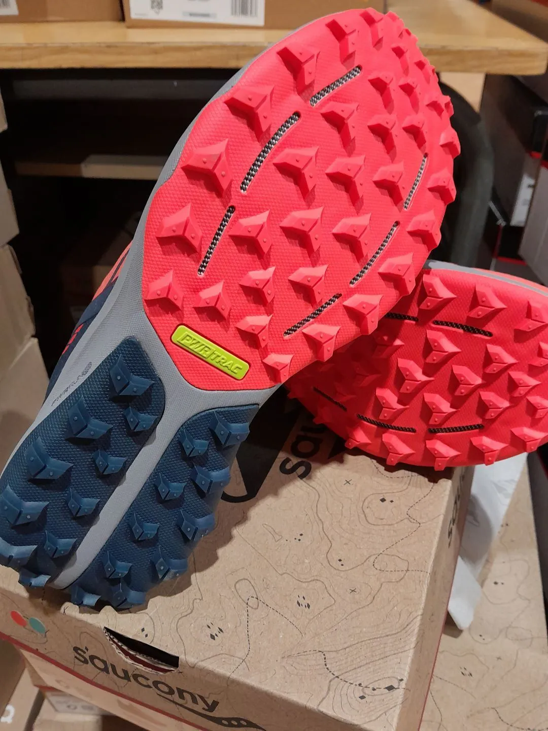 Chaussures de Trail Saucony  40.5