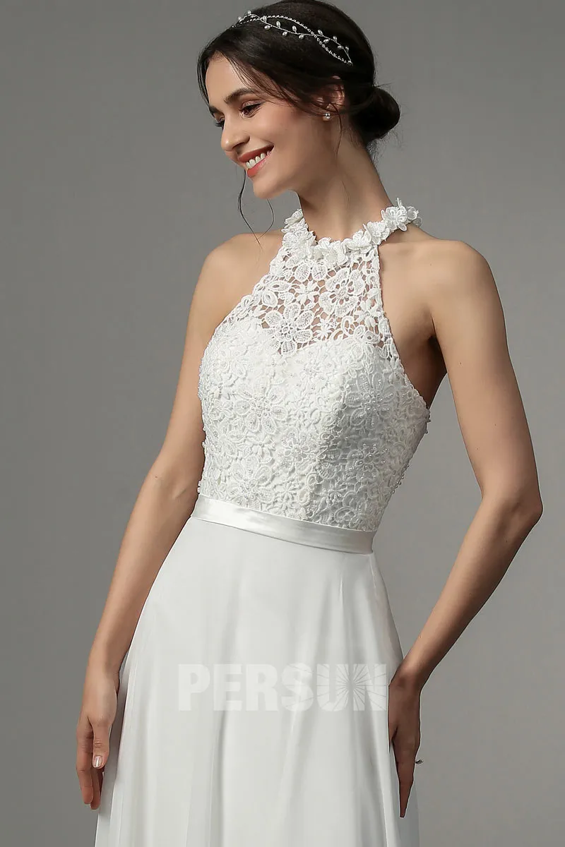 Robe de soirée longue blanche encolure américaine en dentelle & mousseline - Robedesoireelongue.fr