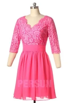Robe de soirée rose bonbon avec manche courte en dentelle