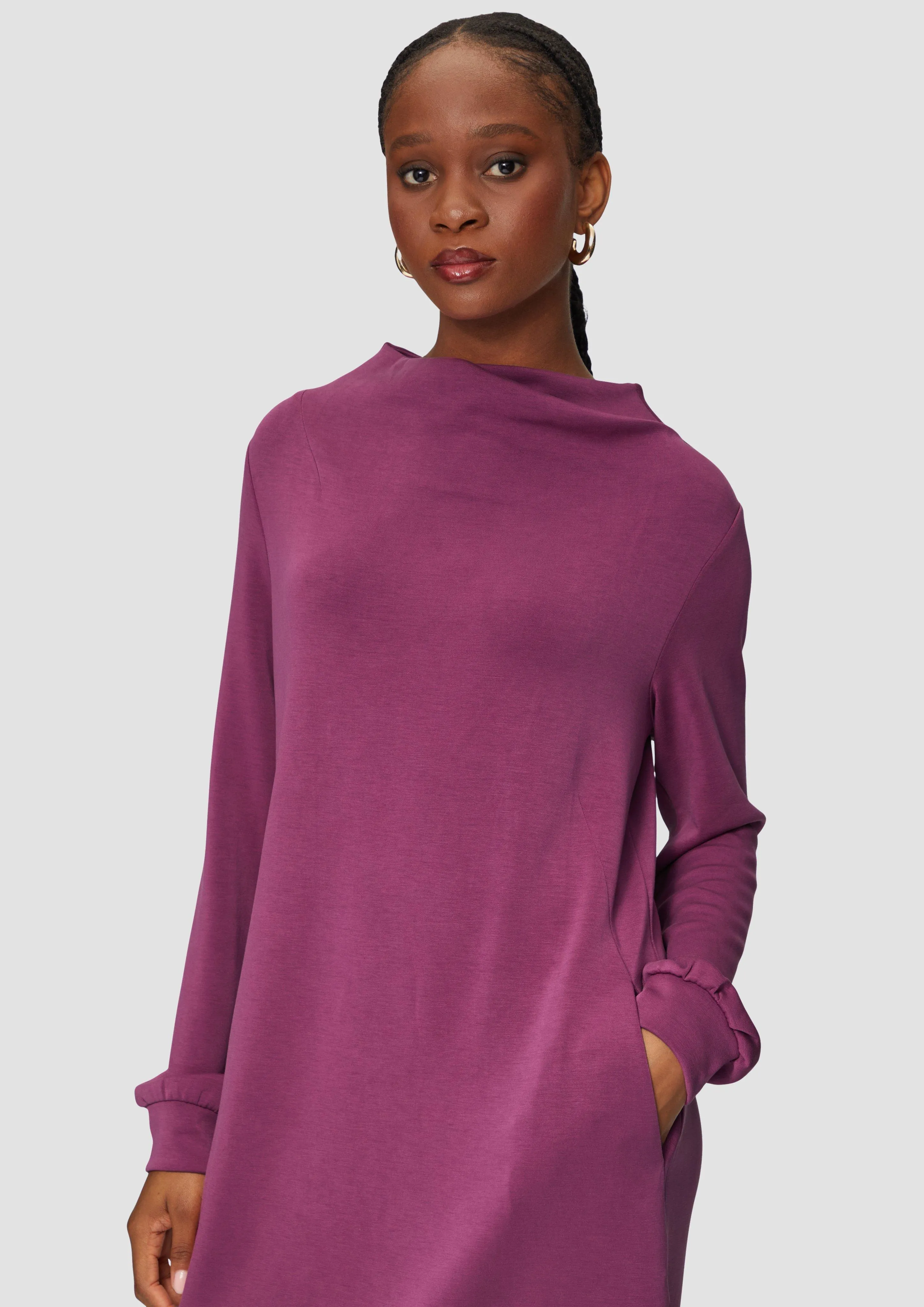 Robe à encolure bénitier